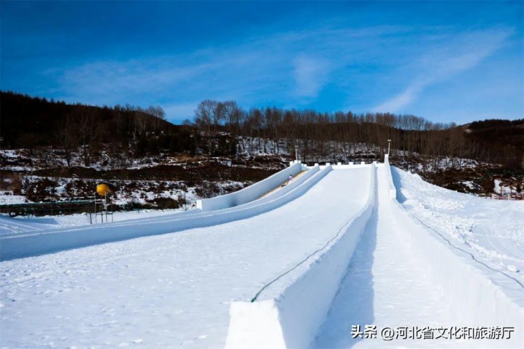 雪上驰骋打卡梦幻冰城堡！在这个度假小镇进入童话世界~